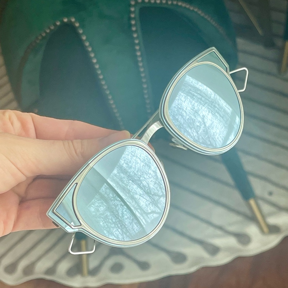 DiorSculpt mirrored Sunglasses - Picture 4 of 12